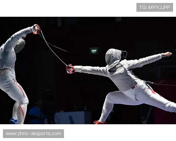 击剑队进行节奏变化专项训练，应对能力提高